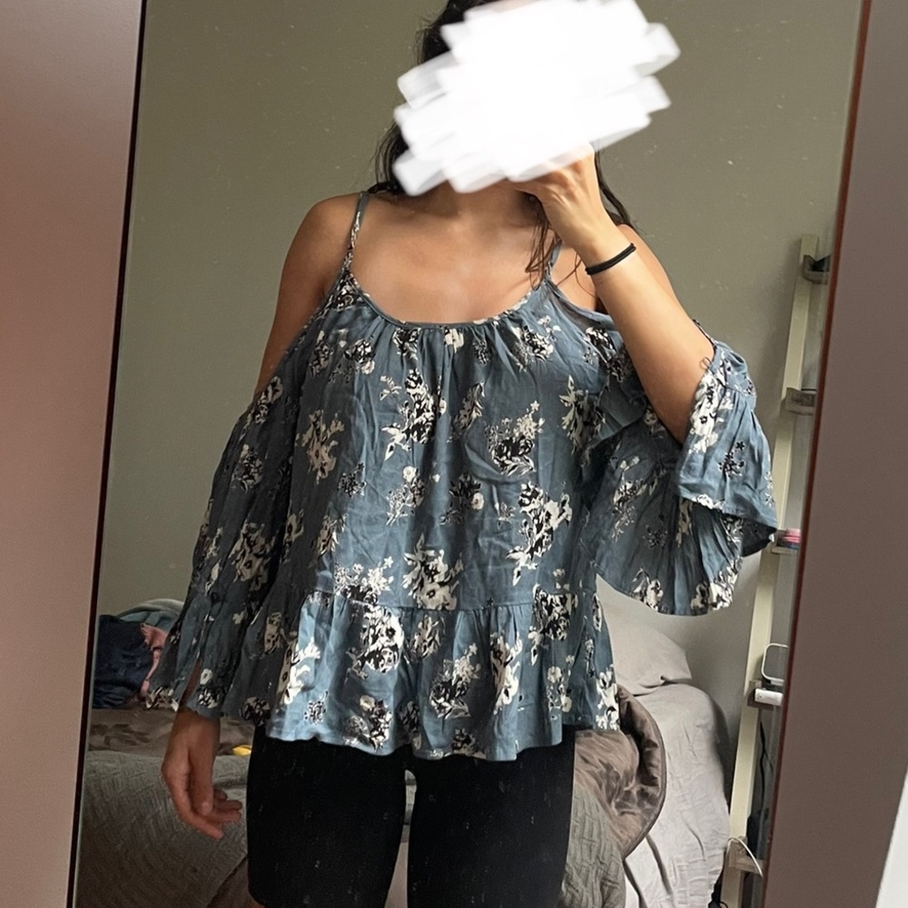 Lulus Blue Floral Off Shoulder Long Sleeve Flowy Too (L)